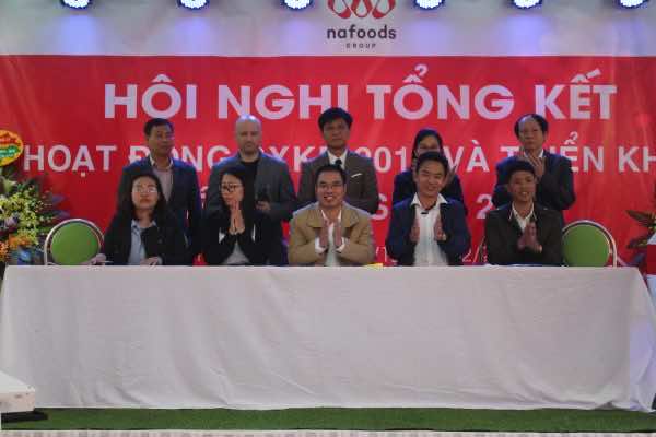 Lễ giao nhận KPI cho các khối, phòng, ban được tổ chức trong Hội nghị