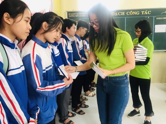 Nafoods tiếp nối chương trình từ thiện hướng về bà con vùng lũ miền Trung