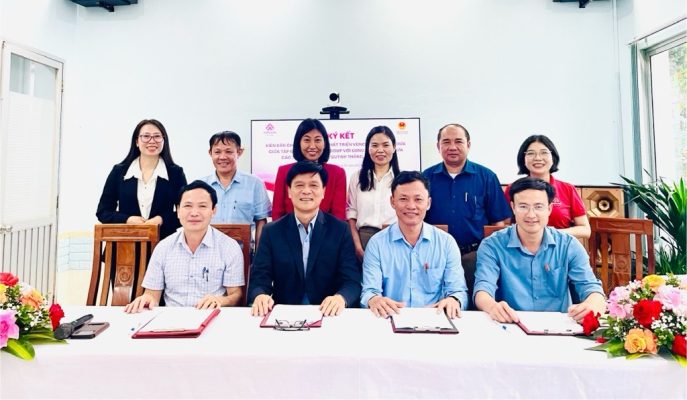 Nafoods sẽ phối hợp chặt chẽ với UBND các địa phương và các hộ trồng dứa để triển khai phát triển vùng nguyên liệu Dứa Cayenne;