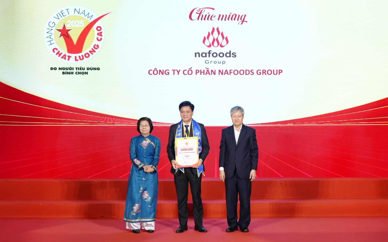 Nafoods Group achieved the certificate of High Quality Vietnamese Goods 2025