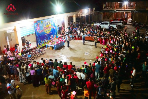 Toàn cảnh sự kiện Vầng trăng yêu thương tại xã Mỹ Lý, Nghệ An tối ngày 26.9.2025;