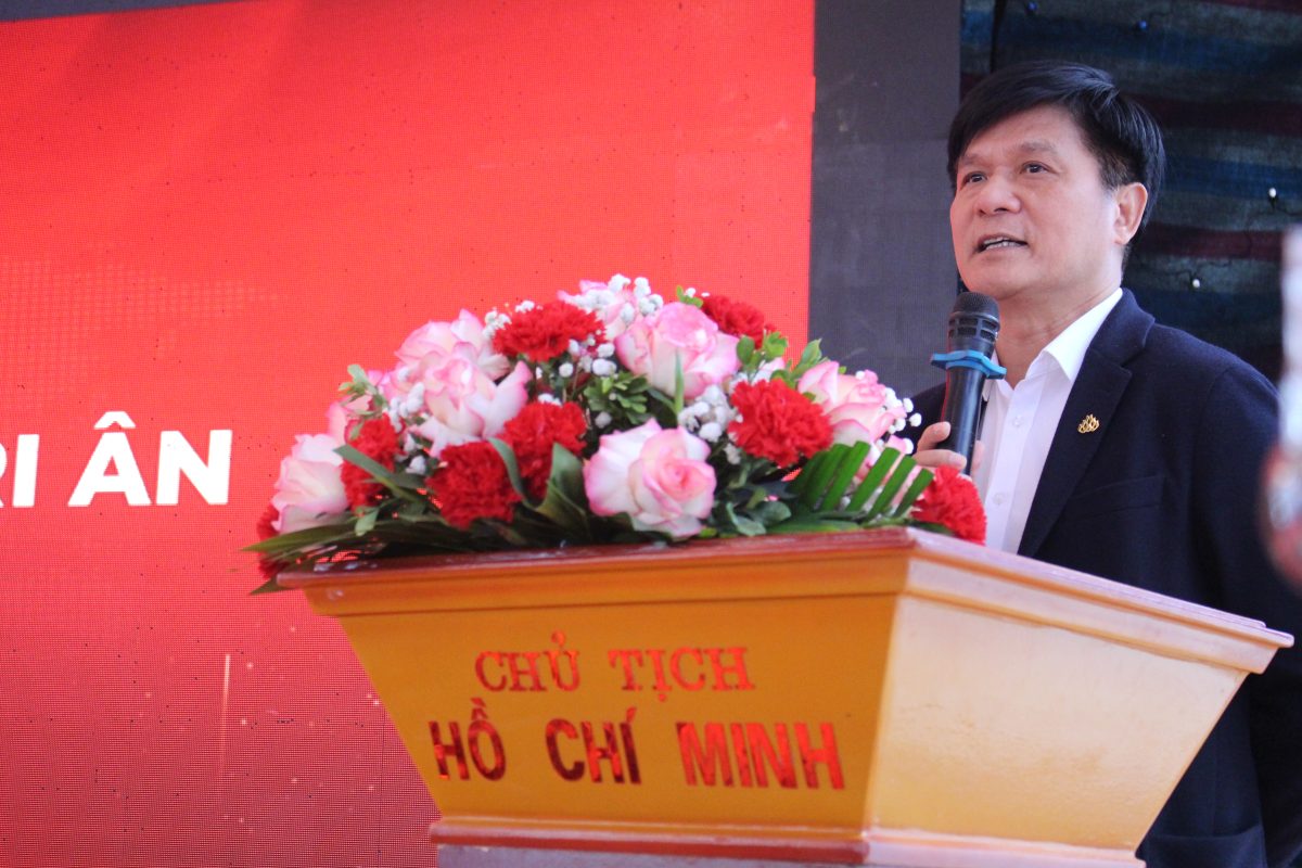 Ông Nguyễn Mạnh Hùng nhà sáng lập tổng giám đốc nafoods phát biểu