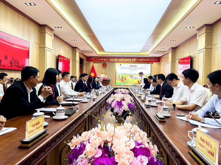 Toàn cảnh hợp tác phát triển nông nghiệp công nghệ cao nafoods và ủy ban nhân dân tỉnh hà tĩnh
