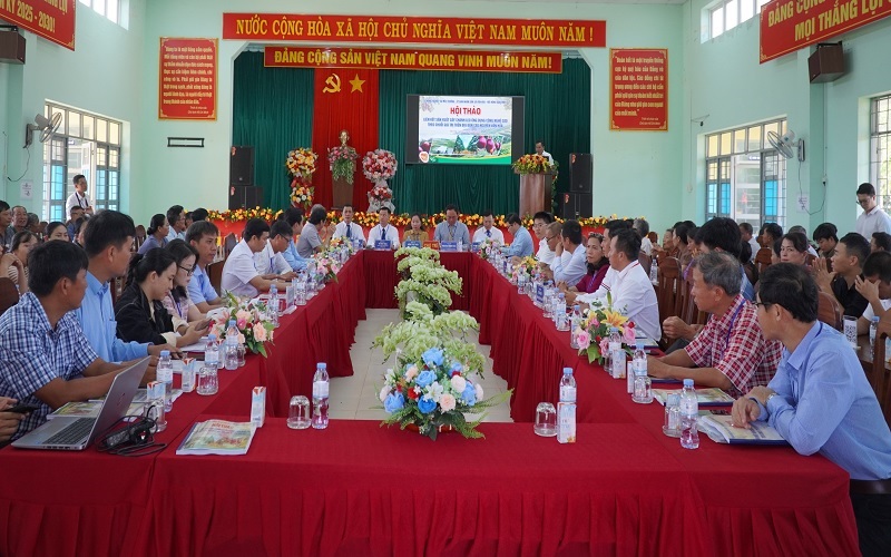 Toàn cảnh buổi hội thảo;
